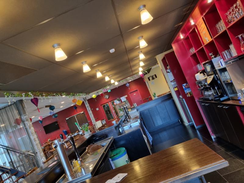 Gezellige bar voor een drankje na het sporten